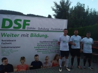 Spieler und Verantwortliche des TSV Ebersdorf, darunter auch Johannes und Flo, die bei uns Ihren Industriemeister gemacht haben